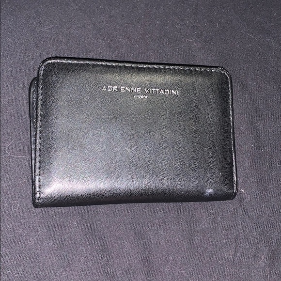 Adrienne Vittadini Women’s Black Wallet - Picture 1 of 2